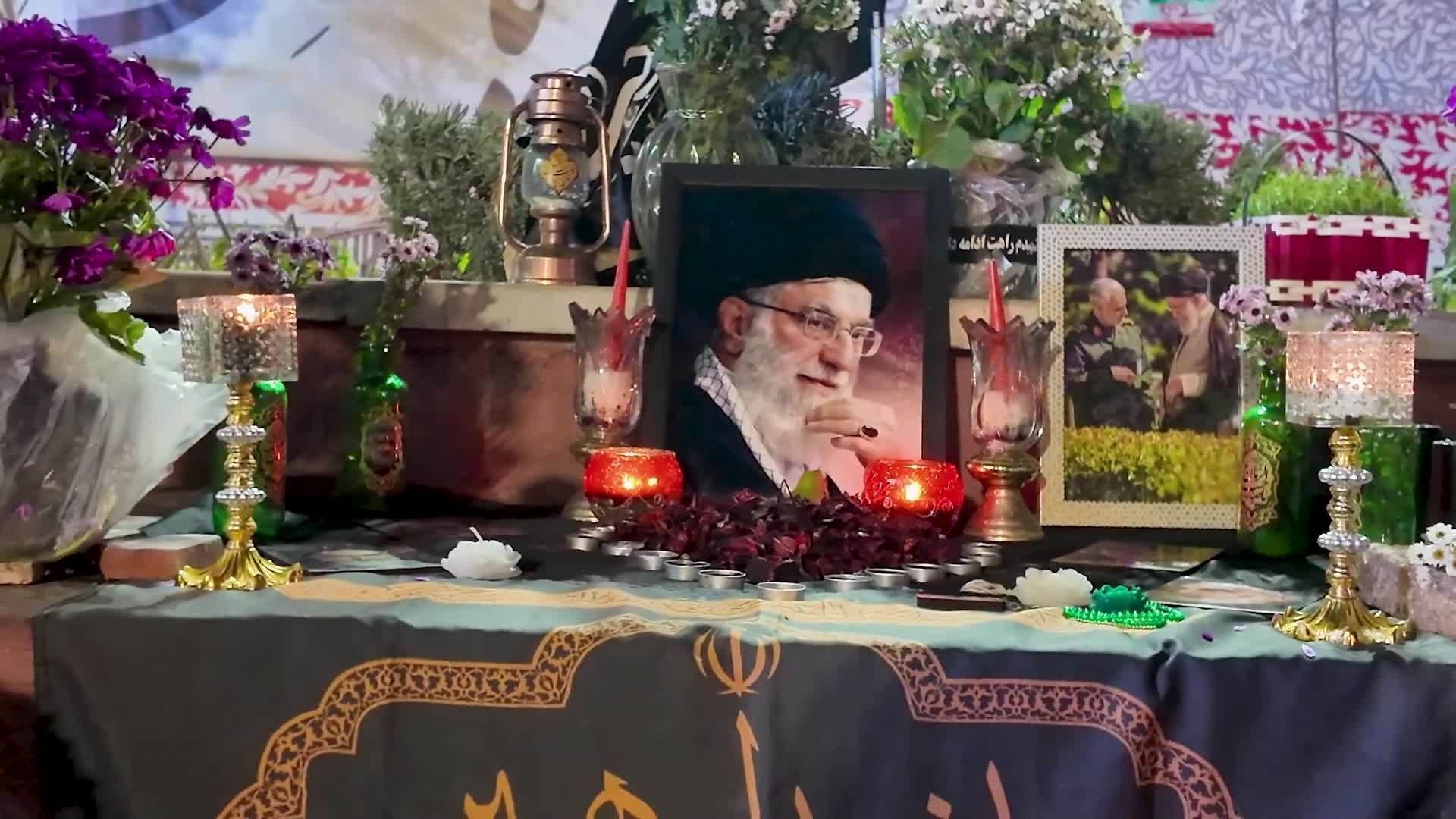 برگزاری گردهم‌آیی‌های شبانه پرشور در میدان انقلاب؛ تأکید بر وحدت ملی و پشتیبانی از رهبری
