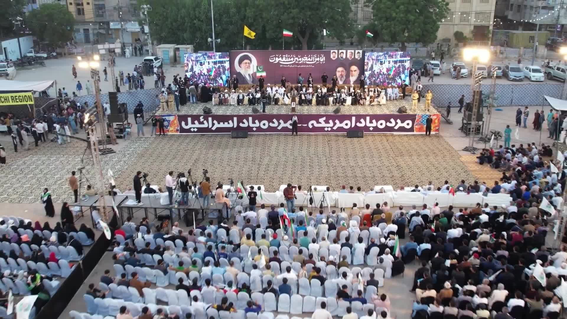 علماء ومثقفون باكستانيون يطالبون بإغلاق السفارة الأمريكية وطرد سفيرها في ذكرى أربعين السيد الخامنئي (قده)