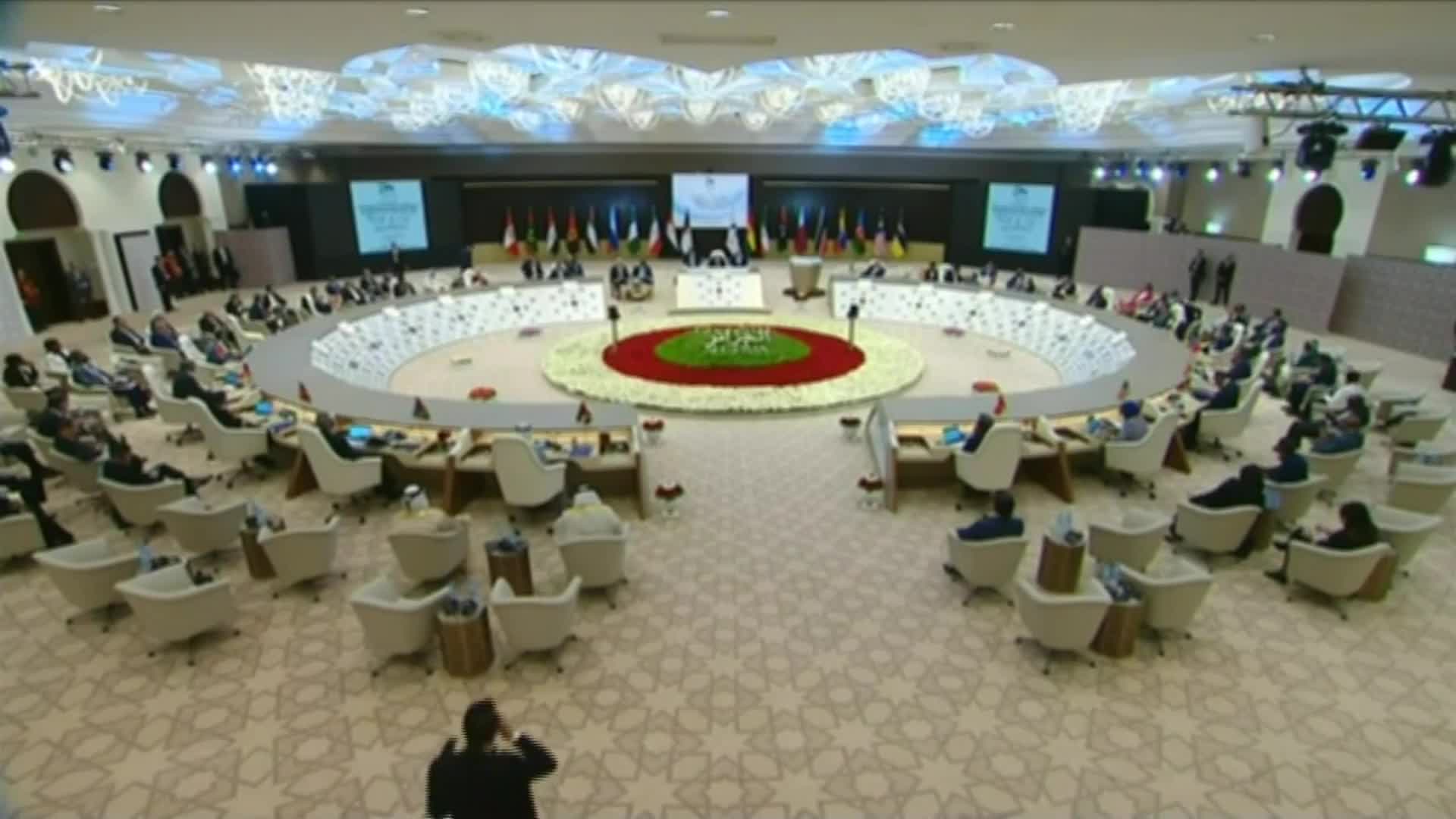 الدول المصدرة للغاز تؤكد حرصها على حقوقها السيادية ومواردها وادانة القيود أحادية الجانب