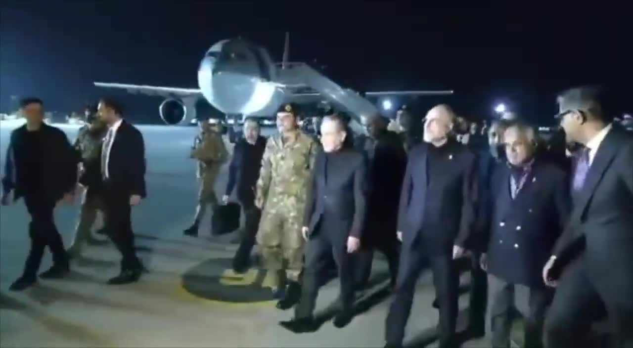 Delegación iraní de alto nivel llega a Islamabad para diálogos con Estados Unidos