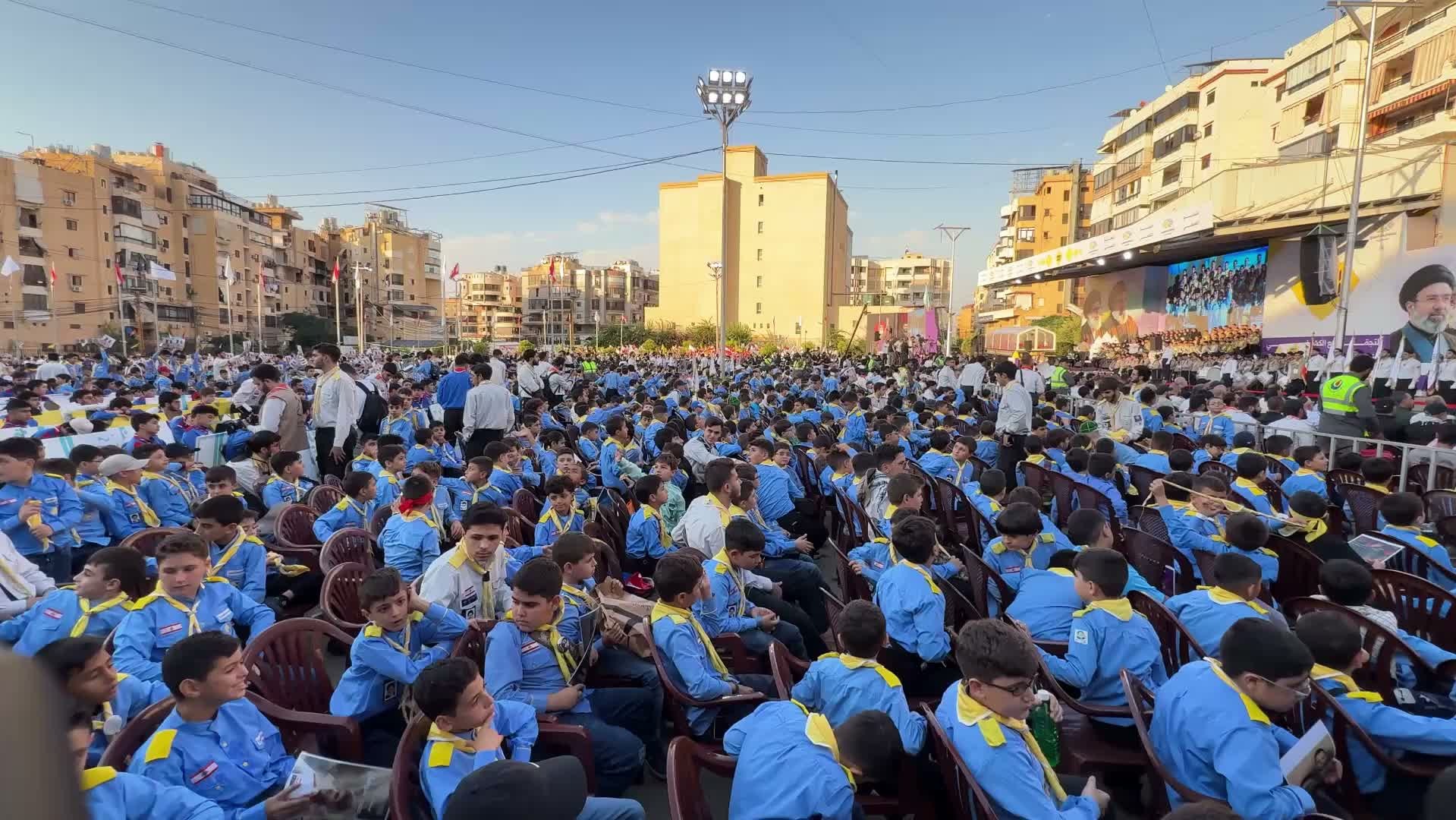 17 ألف كشفي وكشفية يجددون العهد للشهيدين نصر الله وصفي الدين خلال تجمع "إنّا على العهد" في ضاحية بيروت الجنوبية