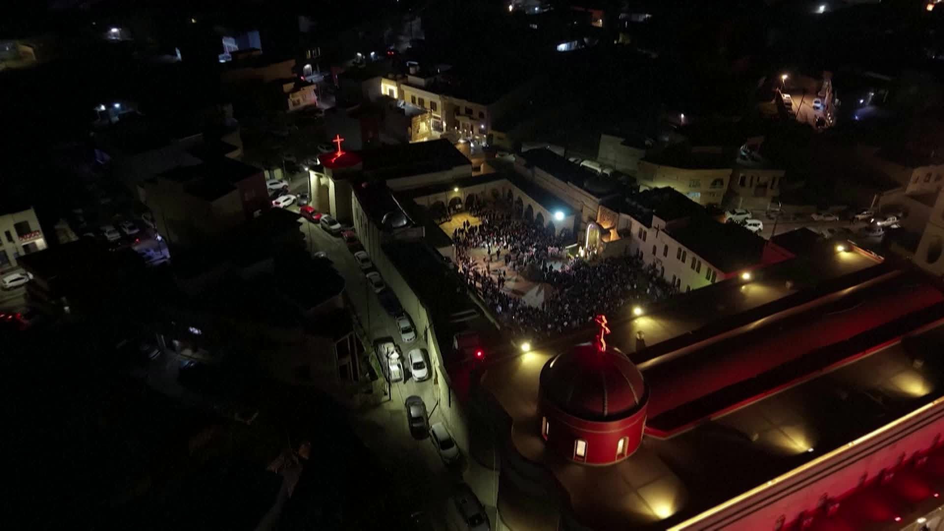 Celebración de la Misa de Nochebuena en Qaraqosh: Un Símbolo de Fe y Resiliencia para la Comunidad Cristiana Iraquí