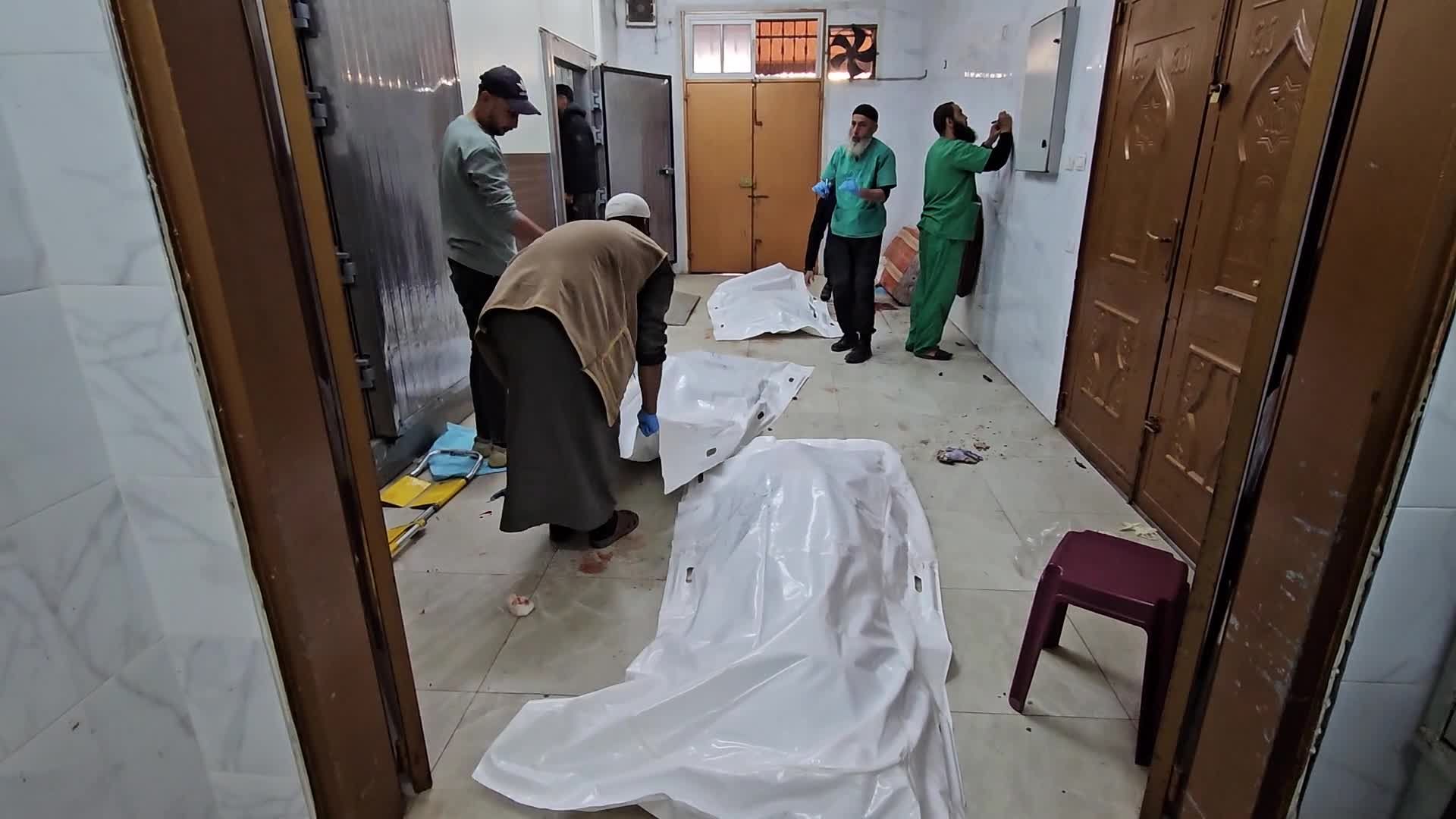  استشهاد 20 فلسطينياً في استهدافات إسرائيلية متعددة على منازل وخيام النازحين في خانيونس