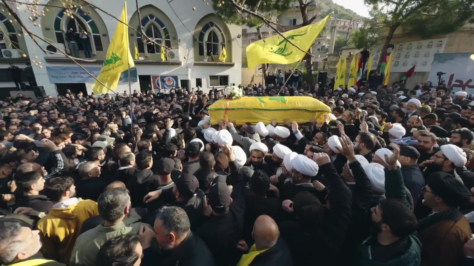 تشييع مهيب للشهيد القائد وسام الطويل "الحاج جواد" في خربة سلم