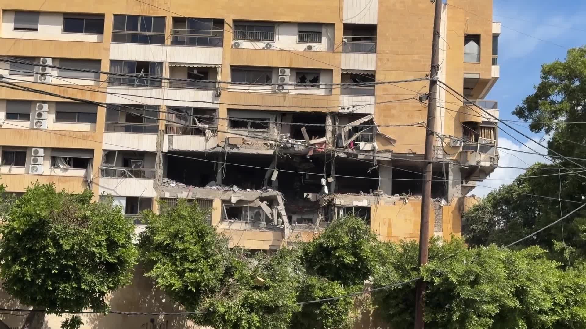 Israeli Strike Targets Beirut Suburb; Movement Official Condemns Attack on Mosque and Residential Building