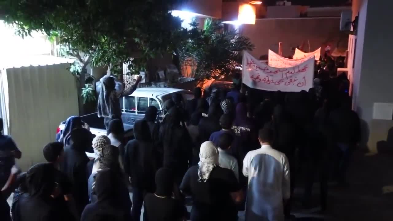تظاهرات شعبية غاضبة في الدراز للمطالبة بالإفراج الفوري عن السجناء