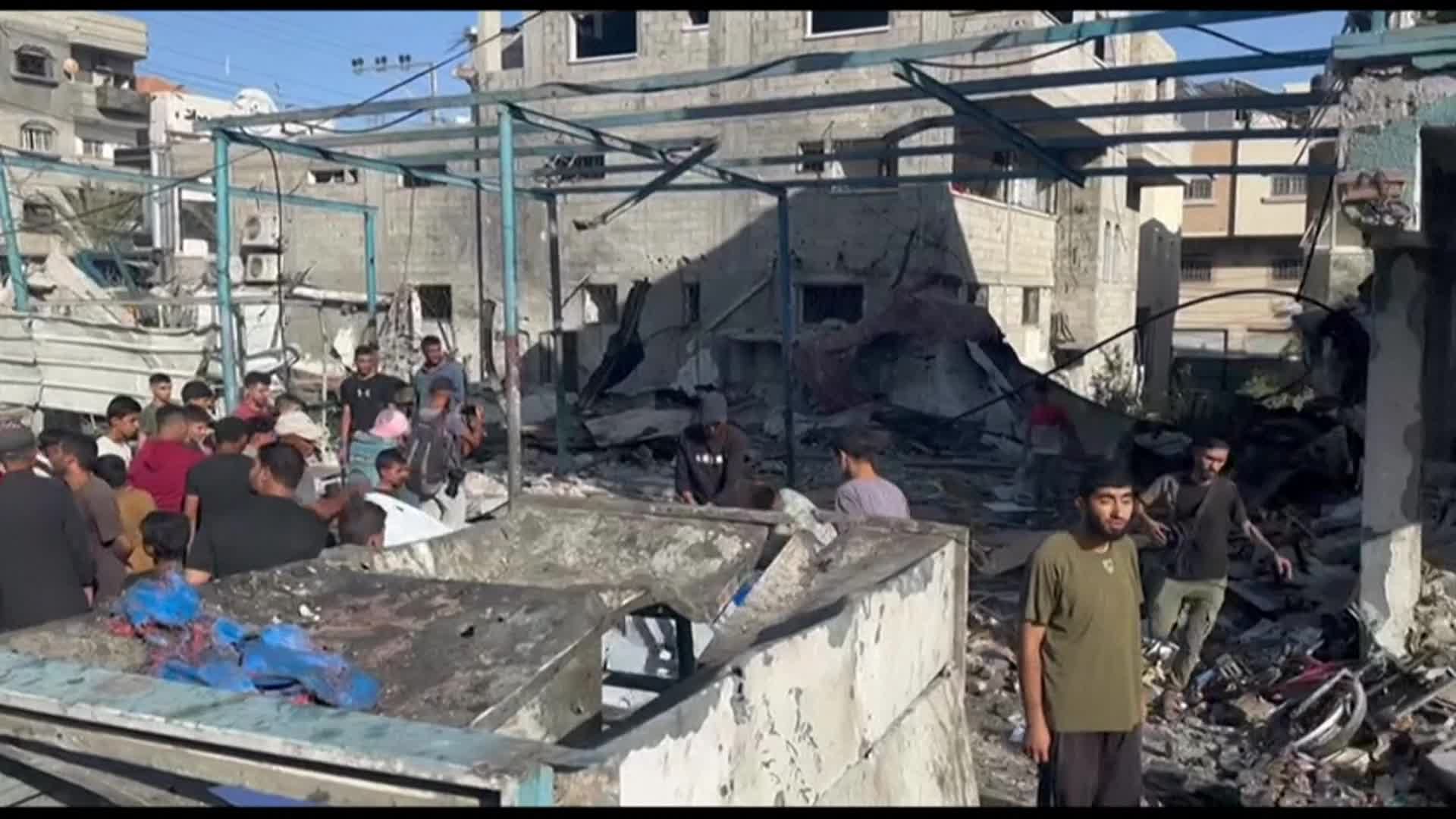 الاحتلال يرتكب 3 مجازر جديدة في قطاع غزة وحصيلة العدوان ترتفع الى 41118 شهيدا و 95125 اصابة